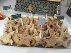 sandwiches are arranged in the shape of stars