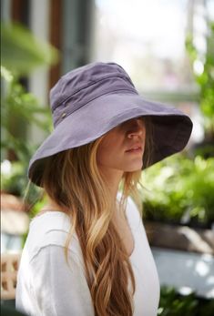 15 Best Sun Hats for Hot Summer Days (2021) | Condé Nast Traveler Gardener Aesthetic Outfit, Dogs Types, Nancy Isime, Linen Hat, Travel Hat, Summer Hats For Women, Sun Protection Hat, Sun Hats For Women