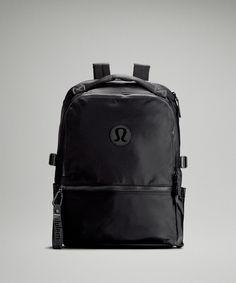 Lululemon Backpack, Best Laptop Backpack, School Bag Essentials, College Backpack, Lulu Lemon, Cute Backpacks, Bags Logo, School Essentials, Essential Bag