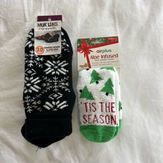 Brand New Never Used Casual Winter Socks For Stocking Stuffers, Warm Casual Socks For Stocking Stuffers, Warm Casual Christmas Socks, Casual Warm Black Socks, Warm Black Socks For Stocking Stuffers, Cozy Black Socks For Stocking Stuffers, Super Soft Black Socks For Winter, Casual Super Soft Black Socks, Casual Black Super Soft Socks