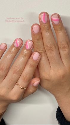 Neutral Nail Shellac, Shorties Dip Nails, 90s Nail Art Short, Biab Nails On Short Nails, Nails To Go With Floral Dress, Short Pink Abstract Nails, Extremly Short Nails, Simple Pretty Nails Pink, Simple Powder Dip Nails