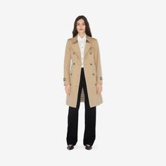 Mid-length Chelsea Heritage Trench Coat in Honey - Women | Burberry® Official Classic Long Raincoat For Fall, Classic Fall Raincoat For Work, Classic Fall Workwear Raincoat, Classic Gabardine Outerwear For Daywear, Classic Long Single Breasted Raincoat, Classic Long Single-breasted Raincoat, Classic Workwear Raincoat With Button Closure, Classic Raincoat With Button Closure For Work, Classic Button Closure Raincoat For Work