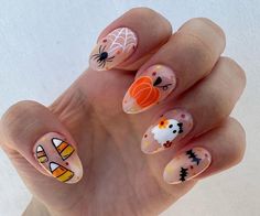 Amber Nails, Unusual Nail Designs, Harry Potter Nail Art, Cartoons Movies, Spooky Nails, Simple Fall Nails