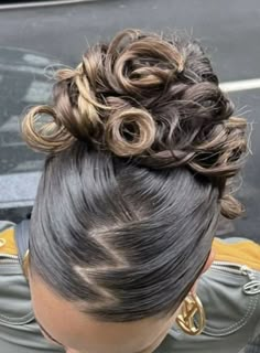 Hair Stylies, Penteado Cabelo Curto, Hair Stylist Life, Sleek Hairstyles, Baddie Hairstyles, Hair Inspo Color, Hairstyles For School, Aesthetic Hair