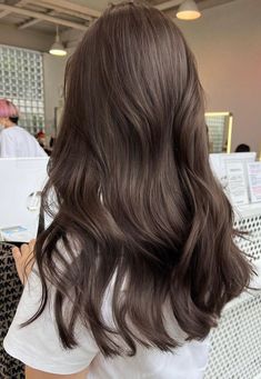 Brown Hair Color Styles, Ashy Brown Hair, Hair Color Styles, Cool Brown Hair, Natural Brown Hair, Hair Color Asian