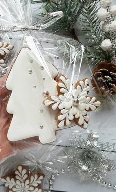 Jul Kaka, Christmas Cookie Box, Sugar Cookie Royal Icing, Sugar Cookie Icing, Winter Cookie, Cookie Swap, Fancy Cookies