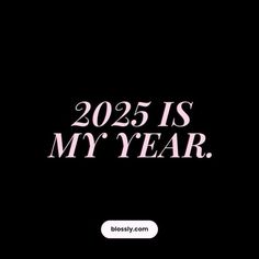 2025 My Glow Up Year, 2025 Is My Year Quotes, 2025 Is My Year Vision Board, New Year Vision Board Aesthetic, Vision Board College, Vision Board Cover, Studying Vision Board, Glow Up Vision Board, Bedroom Ideas Wallpaper