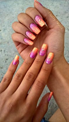 nail art indien, bundlemonster BM618, dégradé stamping nail art, indian nail art, vernis stamping ongles amor Stamping Nail Art Ideas, Indian Nail Art, Nagel Stamping, Indian Nails, Orange Gradient, Nail Art Ombre, Stamping Nail Art, New Nail Art, Summer Acrylic Nails