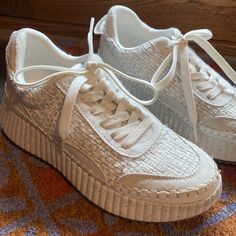 Adorable White Quilted Look Pattern, Tennis Shoes With A Nice Little Heel Perfect For The Upcoming Season In Brand New Condition White Tennis Shoes, Universal Thread, Tennis Shoes, Womens Shoes Sneakers, Gray White, Tennis, Shoes Sneakers, Thread, Conditioner