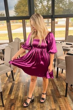 #girlsnightout #satindress #silkdress #puffsleeve #classy #sexy #dress #dolcevita #womensfashion #outfitinspo #outfits #style #ootd #heels #boutique #fashion #fashioninspiration #purple Ootd Heels, Trendy Dress, Dress Satin, Trendy Dresses, Girls Night Out