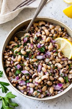 This healthy Black-Eyed Pea Salad is a nutrient-dense, whole-food side dish rich in antioxidants, healthy fats, and fiber. #salad #blackeyedpeas #Newyearseve #salad #instantpot