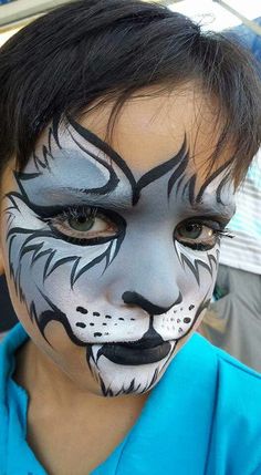 Ghost Face Paint, Wolf Face Paint, Zombie Face Paint, Dragon Face Painting, Kitty Face Paint, Animal Face Paintings, Face Painting For Boys, Spiderman Face, Face Painting Easy