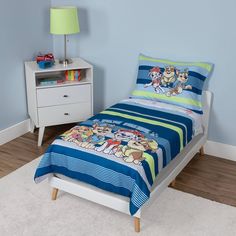 a child's bed with mickey mouse comforter and matching pillow shampoos