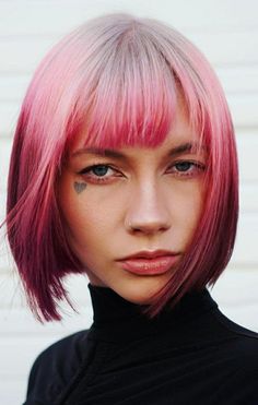 Color Block Hair, Look Grunge, Hair With Bangs, Curly Hair With Bangs, Haircut And Color, Creative Hairstyles, Short Hair With Bangs, Short Blonde Hair