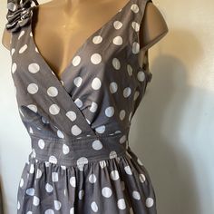 Signature By Robbie Bee Gorgeous Polka Dot W Pockets Grey Color Womens Midi Dress Size 8”..97% Cotton 3% Spandex, Zipper In Back Fully Lined, Looks Like Never Worn Great Condition Polka Dot Cotton Sundress, Cotton Sundress With Polka Dot Pattern, Cotton Polka Dot Sundress, Polka Dot A-line Lined Dress, Cotton Knee-length Polka Dot Dress, Knee-length Cotton Polka Dot Dress, Polka Dot Cotton Knee-length Dress, Knee-length Polka Dot Cotton Dress, Bee Dress