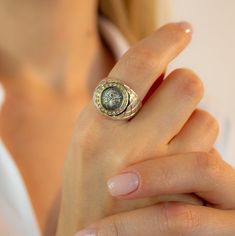 This is a two tone signet ring, the base of the ring is 925 sterling silver with Alexander's the Great sterling silver coin on top, framed with 18k of gold and natural brilliant cut diamonds. Totally handmade from scratch with love and care in each stage to offer you a real piece of art ! A unisex vintage ring perfect to complete your jewelry collection. Ideal gift for yourself or your beloved ones. Items Details: - Materials: 18K Gold, Genuine Diamonds & 925 Sterling Silver -Band Width: 4.80mm Fine Jewelry Ring With Rotating Bezel, Gold Rings With Rotating Bezel For Gift, Luxury Rings With Rotating Bezel For Gift, Luxury Rings With Rotating Bezel As Gift, Ancient Greek Ring, Greek Ring, Diamond Signet Ring, Gold Aesthetic, Alexander The Great