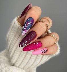 Trendsetting Gel Nail Designs for 2024 Best Nail Designs, Retro Nails, Indigo Nails, Trendy Nail Art, Beautiful Nail Designs, Gel Nail Designs, Autumn Nails, Manicure Y Pedicure, Cool Nail Designs