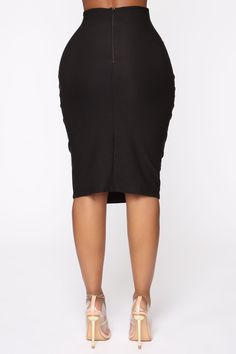 Available In Black And Camel High Waist Midi Skirt Back Zipper Closure 74% Rayon 23% Nylon 3% Spandex Made In USA | I See You Looking Super High Waist Skirt in Black size XS by Fashion Nova High Waist Midi Skirt, Black Skirts, Skirts Midi High Waisted, Fashion To Figure, High Waist Skirt, Fashion Nova Models, Black Leather Skirts, Review Fashion, Fashion Nova Jeans