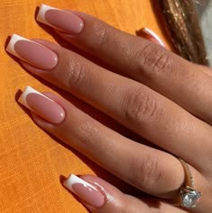 French nails by @nailsbymilee on instagram French Tip Acrylic Nails, French Acrylic Nails, Her Nails, Acrylic Nails Coffin Short, Best Acrylic Nails