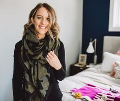 How to Wear A Blanket Scarf 7 Ways - Paisley + Sparrow Nova Fashion, Travel Luxury