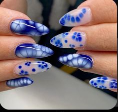 Bloom Gel Nail Art, Blue Blooming Gel Nails, Funky Blue Nails, Blooming Nails Gel, Alaska Nails, Blooming Gel Designs, Light Blue Nail Ideas, Nails Blooming Gel, Blooming Nail Art