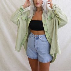 Oversized Waffle Jacket Casual Spring Shacket For Layering, Spring Button-up Shacket For Layering, Casual Winter Outerwear For Brunch, Green Button-up Outerwear For Day Out, Trendy Green Oversized Shacket, Trendy Green Shacket For Spring, Green Spring Outerwear For Everyday, Trendy Button-up Outerwear For Brunch, Green Button-up Outerwear For Layering