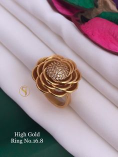 Gold Ring Designs Unique For Women, Panna Ring, Gold Kangan, Unique Gold Jewelry Designs, Wedding Jewelry Sets Bridal Jewellery, 22k Gold Ring, Gold Finger Rings, Gold Jewelry Outfits, Gold Bangles For Women