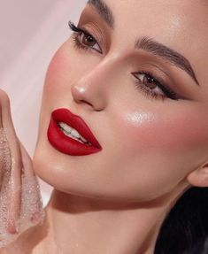 Make Up Red Lipstick Classy, Makeup For Red Dress Wedding, Makeup With Red Outfit, Red Dress Makeup Look, Classy Makeup Looks Red Lips, Makeup For Red Dress Formal, Eye Makeup With Red Lipstick, Holiday Makeup Looks Christmas Classy, Makeup To Go With Red Dress