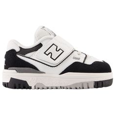 New Balance 550 Shoes, Dr Shoes, Snowboarding Accessories, Tight Sweater, Baby #5, Young Athletes, Cycling Fashion, Mode Design, Shorts With Tights