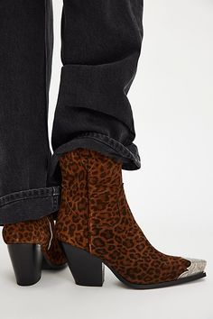 Find FREE PEOPLE Brayden Western Boots on Editorialist. Gorgeous Italian-crafted leather boots featured in a western-inspired style with an etched metal toe, slim sit and stacked heel. * Side zipper closure * Cushioned insole * Curved top **Fit Note:** This style runs small. If between sizes, we suggest sizing up. Brayden Western Boots by FP Collection in Black, Size: EU 37 Flannel Shorts, Cotton Citizen, Swim Pants, Winter Gear, Clog Heels, Denim Hat, Flip Flop Slippers, Pull On Boots, Cold Weather Accessories