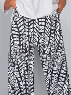 Casual Printed Pants Casual White Bottoms With Loosely Fitted Hips, Casual White Wide-leg Capris, Casual White Wide-leg Bottoms, Casual White Trousers, Printed Pants, Parachute Pants, Harem Pants, Pants, Trousers