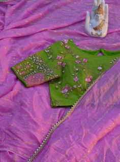 Green Purple Blouse Designs, Green Pink Combination Blouse Designs, Semi-stitched Purple Blouse Piece With Dori Work, Green Saree With Pink Blouse Aari Work, Pink And Green Embroidery Blouse, Blouse Designs Aari Work, Maggam Designs, Blue Blouse Designs