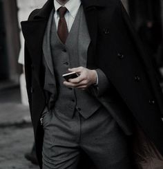 Black Suit Men Aesthetic, Suit Men Aesthetic, Black Suit Men, Men Aesthetic, Gentleman Aesthetic, Suit Men, Fashion Suits For Men, Black Suit, Gentleman Style