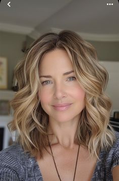 Summer Hair Color Ideas 2024, Haïr Cuts For Wavy Hair, Hair Color For Green Eyes And Olive Skin, Hair Styles For 2024, Simple Wedding Guest Hair Medium Length, Fall Hair Trends 2024 Blonde, Dark Blonde With Highlights, Shoulder Length Hair Balayage, Gala Hair