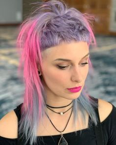 hairstyles easy | hairstyler | hairstyle tips | hairstyling tips |hairstyles color |hairstyle beauty Mullet Hair Color Ideas, Hair Color Ideas Purple, Chelsea Haircut, Hair Competition, Short Hair Fringe, Short Mullet, Hairstyles Color