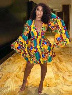 African print dress to wear to wear to an African party African Formal Dress, Kente Dress, Lighting Pattern, Afrikaanse Mode, Central Africa, African Print Dress, African Print Dresses, African Print Fashion Dresses, African Print Fabric