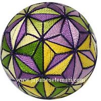 temari ball Paper Flower Ball, Styrofoam Crafts, Temari Balls, Rope Diy, Flower Ball, Crepe Paper, Japanese Fabric, Christmas Centerpieces, Japanese Culture