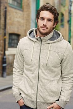 Michael Roberts, American Model, Corte De Cabelo Masculino, Curly Hair Men, Football Player, Long Hair Styles Men, Boy Hairstyles, Hair And Beard Styles