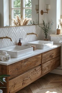 15 Chic Mid Century Modern Bathroom Ideas For Timeless Elegance Cottage Modern Bathroom, Modern Sleek Bathroom, Wood Floor Bathroom Ideas, Rustic Chic Bathroom, Spanish Modern Bathroom, Mid Century Bathroom Ideas, Envelope Calligraphy, Mid Century Modern Bathroom, Timeless Bathroom