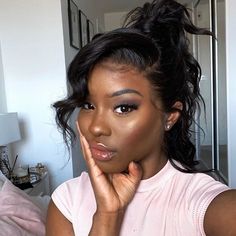 First Date Hair, Makeup Favs, Brown Skin Girl, Feminine Hairstyles, Date Hairstyles, Girl Hair Colors, Side Bangs, Half Up Half Down Hair, Makeup For Black Women