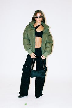 Shop the entire look and all new in Fall 2022 Outfits at EDIKTED.COM! Oversized Puffer Jacket Outfit, Fall 2022 Outfits, Oversized Puffer Jacket, Puffer Jacket Outfit, 2022 Outfits, Oversized Puffer, 2022 Fashion Trends, Outfit Inspo Casual, Jacket Outfit