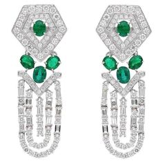 Meghna Jewels 2.27 Carat Emerald Diamond 18 Karat Gold Art Deco Style Earrings For Sale at 1stDibs Emerald Art Deco, Emerald Art, Emerald Diamond Earrings, Diamond Earring, Gold Art Deco, Estilo Art Deco, Art Deco Earrings, White Gold Earrings, Gold Art