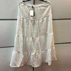 Brand New Original Summer Style White Skirt Size Small H&m Long Skirt For Spring, H&m Summer Relaxed Skirt, H&m Relaxed Summer Skirt, H&m Summer Skirt For Day Out, Casual H&m Skirt For Spring, Casual H&m Spring Skirt, White Lined Skirt By H&m, H&m White Lined Skirt, White H&m Skirt For Summer