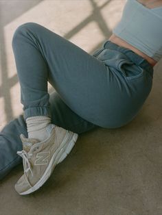 Neutral Girl Aesthetic, Active Aesthetic, Los Angeles Streetwear, Athletic Lifestyle, Brown Streetwear, Style Hacks, Streetwear Essentials, Brown Fits, Joah Brown