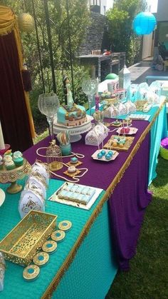 Idee Compleanno Aladdin in Giardino all'aperto Princess Jasmine 3rd Birthday, Aladdin Party Food, Alladin Birthday, Aladdin Themed Wedding, Aladdin Theme Party, Peacock Birthday Party