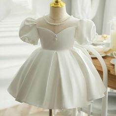 Toddler Prom Dresses, Kids White Dress, Kid Dress, Dresses Diy, Satin Flower Girl Dress, Baby Frock, Toddler Flower Girl Dresses, Girl Sleeves