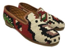 Handmade Kilim Shoes Number: (US-man-9 woman10,5) EU-41 İnside Material: Leather Sole Material: Leather Upper Material: Handmade Kilim Worldwide FREE Shipping via UPS. Traditional Round Toe Loafers For Spring, Traditional Round Toe Spring Loafers, Traditional Spring Loafers With Round Toe, Casual Closed Toe Loafers For Galas, Casual Closed Toe Loafers, Womens Loafers, Shoes Unique, Unique Shoes, Gorgeous Shoes