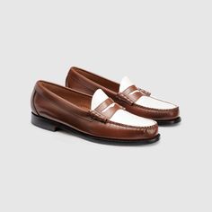 MENS LARSON WEEJUNS LOAFER | G.H.BASS Leather Apron, Summer Lookbook, Modern Wardrobe, Lacing Sneakers, American Heritage, Perfect Shoes, G H, Penny Loafers, Boot Shop