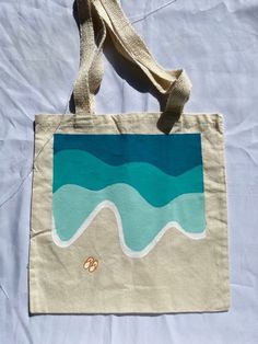 Ideias para ecobags  ￼ ￼ ￼ ￼ ￼ ￼ ￼ ￼ ￼ ￼ ￼ ￼ ￼ ￼ Totes Bags Design, Beach Bag Painting Ideas, Beach Tote Bags Diy Paint, Diy Painted Canvas Bags, Painted Beach Bag, Tote Bag Painting Ideas Beach, Design Totebag Aesthetic, Tote Bag Painting Ideas Summer