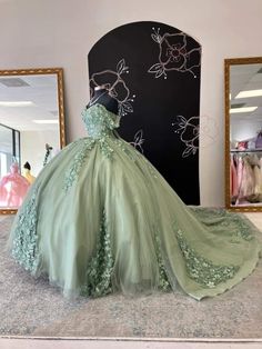 Quinceñera Dresses Sage Green, Sage Green Dress Prom, Light Green Quince Dress, Light Green Quinceanera Dresses, Sage Green Quinceanera Dresses, Sage Green Dresses, Aramex Delivery